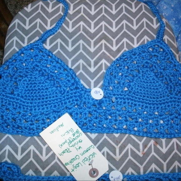 #410 NWT Crocheted Blue Bikini - Picture 4 of 4